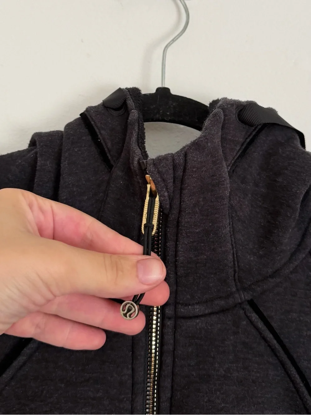 Lululemon Dark Grey Full Sip Scuba Jacket Fleece Lined